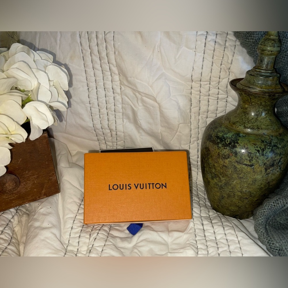 LOUIS VUITTON BOX
